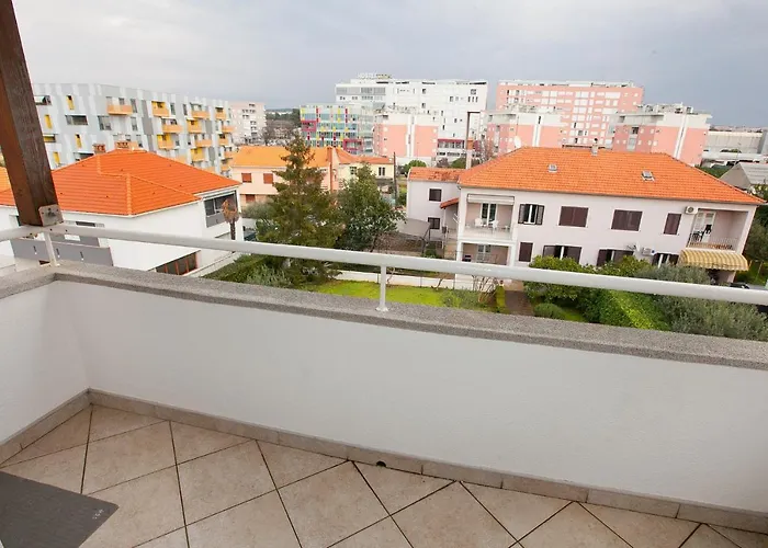 Sunny & Relaxing * ザダル